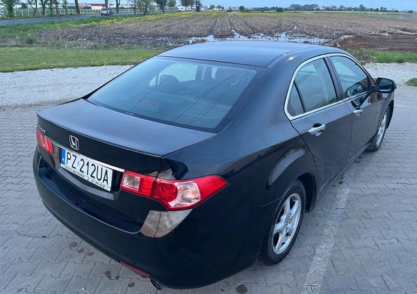 Honda Accord cena 39999 przebieg: 206000, rok produkcji 2013 z Poznań małe 92